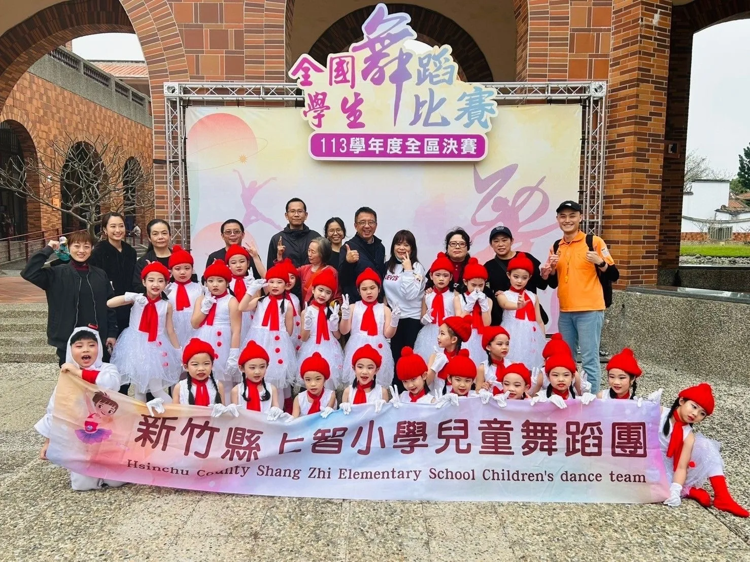 LINE_ALBUM_首頁輪播相片 共8張_251019_3